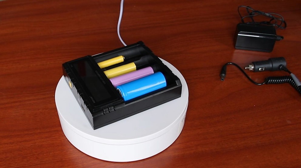 WOYUM Rechargeable Battery Charger 4 Bay LCD Display Battery Charger for 3.7V 4.2V 4.35V ICR/IMR LicoO2/LiMn Ni-MH Ni-Cd A AA C Batteries